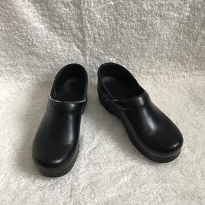 Black Size 38 Dansko Clogs